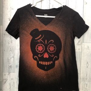 Women’s black Halloween T-shirt day of the dead graphic, bleached size de